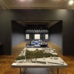 Muzeum hlavního města Prahy, kurátor Tomáš Pospiszyl, architektonické řešení 0,5 studio, grafika Martin Groch, fotografie Jan Vrabec